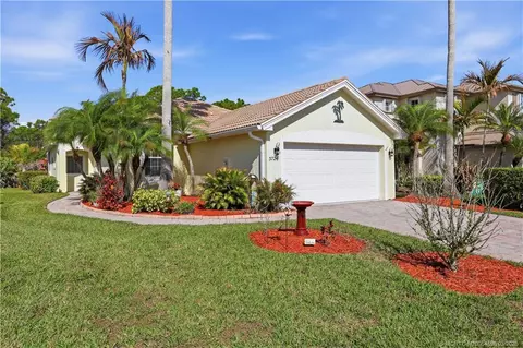 3726 NW Deer Oak Dr, Jensen Beach, FL 34957