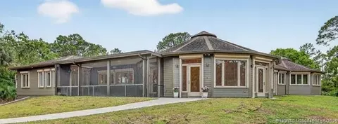 9180 SW Star Dr, Stuart, FL 34997