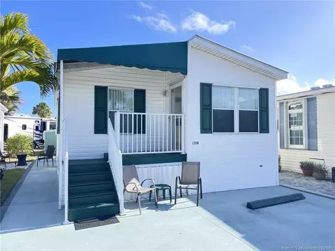 1318 Nettles Blvd, Jensen Beach, FL 34957