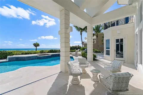 Exterior - 3066 SE Dune Dr, Stuart, FL 34996 photo 6 of 10