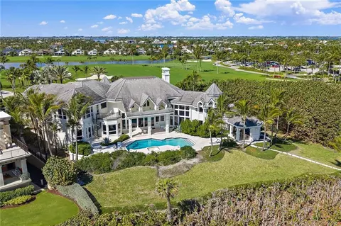 View/Area - 3066 SE Dune Dr, Stuart, FL 34996 photo 2 of 12