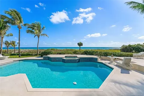 Exterior - 3066 SE Dune Dr, Stuart, FL 34996 photo 8 of 10