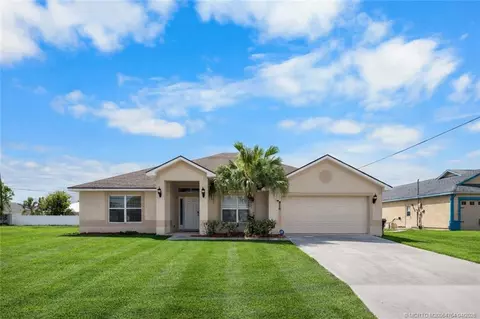 870 SW Mccoy Ave, Port Saint Lucie, FL 34953