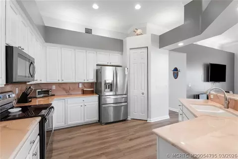 Kitchen - 758 SW Blue Stem Way, Stuart, FL 34997 photo 1 of 3