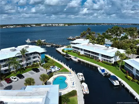 1862 SW Palm City Rd #203, Stuart, FL 34994