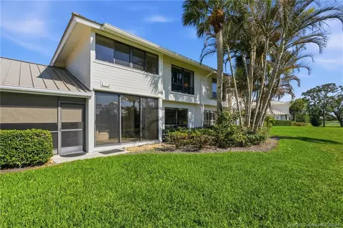 Exterior - 5657 SE Foxcross Pl, Stuart, FL 34997 photo 6 of 10