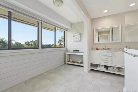 Bath - 5657 SE Foxcross Pl, Stuart, FL 34997 photo 1 of 6