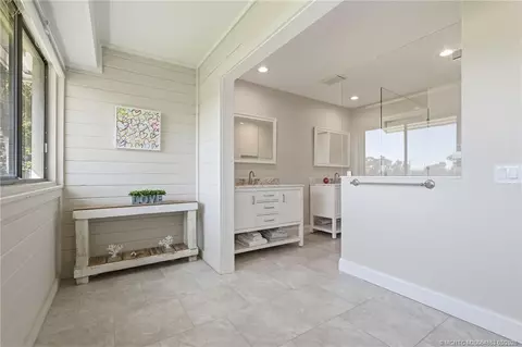Bath - 5657 SE Foxcross Pl, Stuart, FL 34997 photo 4 of 6
