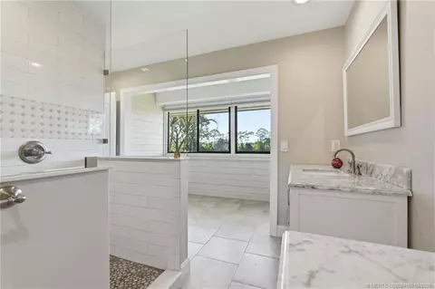 Bath - 5657 SE Foxcross Pl, Stuart, FL 34997 photo 3 of 6