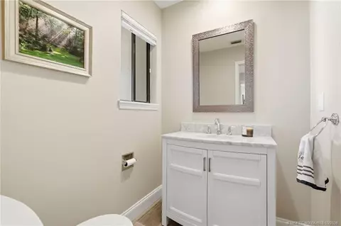 Bath - 5657 SE Foxcross Pl, Stuart, FL 34997 photo 6 of 6
