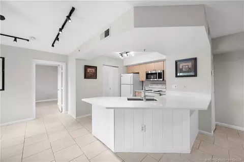 3674 NW Adriatic Ln, Jensen Beach, FL 34957
