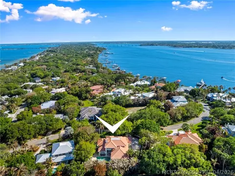 View/Area - 4 Castle Hill Way, Stuart, FL 34996 photo 5 of 5