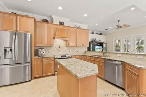 Kitchen - 4 Castle Hill Way, Stuart, FL 34996 photo 1 of 2
