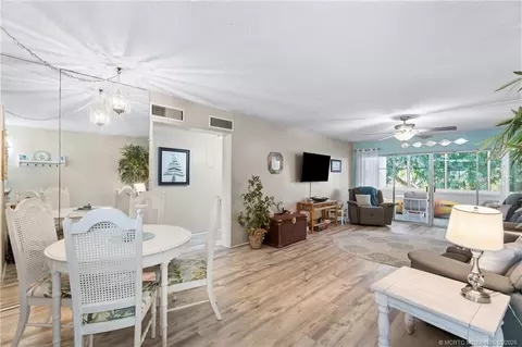 1560 NE 12th Ter #D9, Jensen Beach, FL 34957