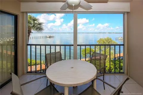 4680 NE Sandpebble Trce #303, Stuart, FL 34996