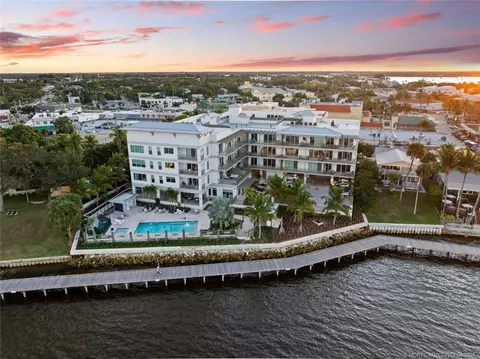 41 SW Seminole St #307, Stuart, FL 34994