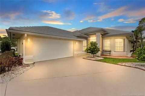 448 SW Fairway Lndg, Port Saint Lucie, FL 34986