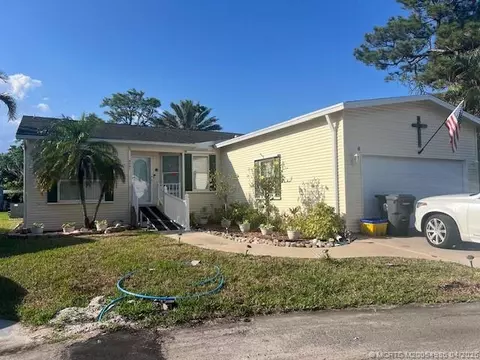 4237 4th Ct, Lantana, FL 33462