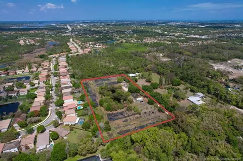 1025 SE Ponderosa Rd, Stuart, FL 34997 photo 5