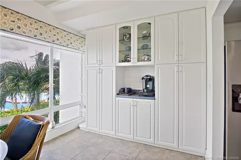 Kitchen - 245 NE Macarthur Blvd #12, Stuart, FL 34996 photo 2 of 5