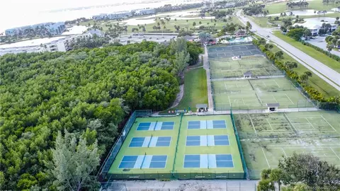 View/Area - 245 NE Macarthur Blvd #12, Stuart, FL 34996 photo 6 of 8