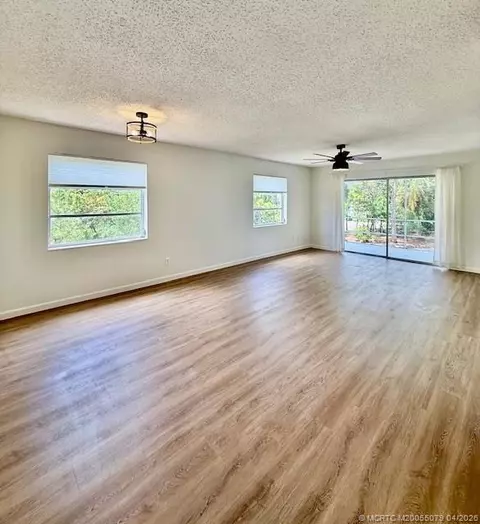 2950 SE Ocean Blvd #34-4, Stuart, FL 34996