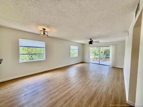 2950 SE Ocean Blvd #34-4, Stuart, FL 34996