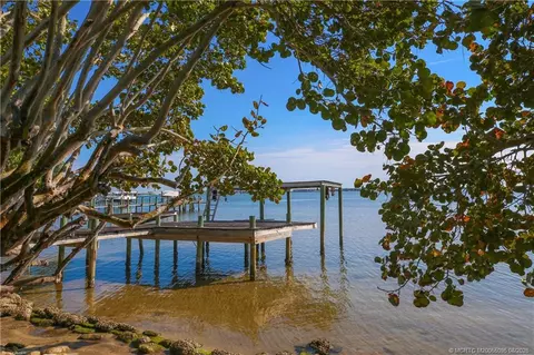 View/Area - 68 S Sewalls Point Rd, Stuart, FL 34996 photo 3 of 5