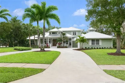 5661 SW Orchid Bay Dr, Palm City, FL 34990