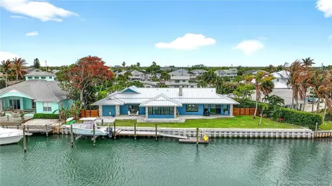 276 Bermuda Beach Dr, Hutchinson Island, FL 34949