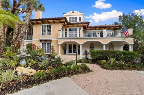 6 Castle Hill Way, Stuart, FL 34996