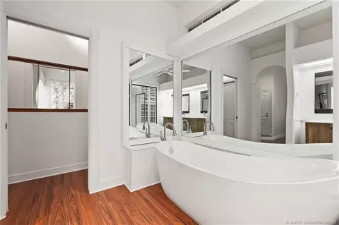 Bath - 6 Castle Hill Way, Stuart, FL 34996 photo 10 of 10