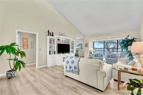 2560 NW Seagrass Dr #6B, Palm City, FL 34990