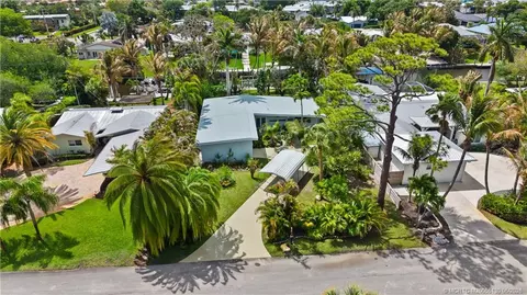 505 SW North Carolina Dr, Stuart, FL 34994