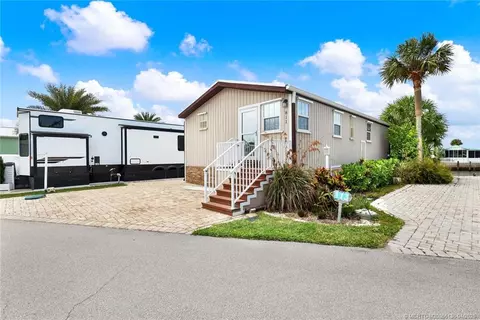 10701 S Ocean Dr #811, Jensen Beach, FL 34957