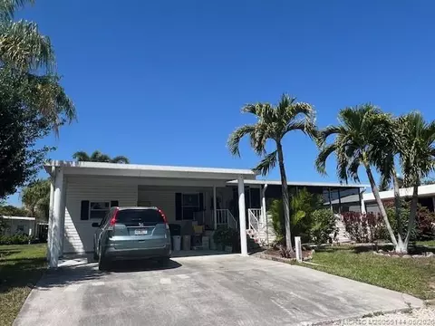 6225 Holly Ln, Lantana, FL 33462