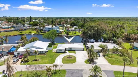 207 Olive Ave, Port Saint Lucie, FL 34952