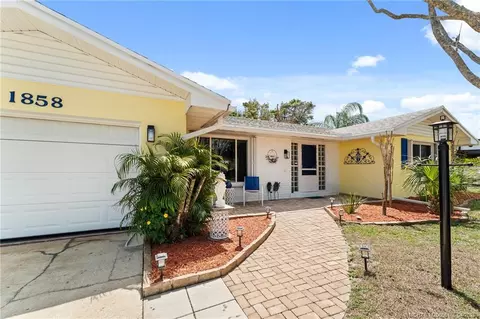 1858 NW Azalea St, Stuart, FL 34994