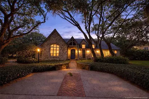 10 Pineapple Ln, Stuart, FL 34996