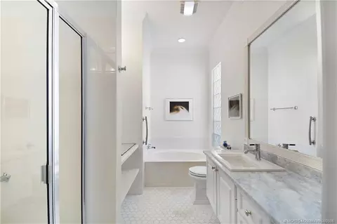 Bath - 1494 SW Balmoral Trce, Stuart, FL 34997 photo 1 of 5