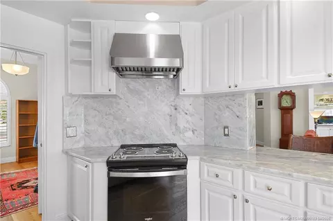 Kitchen - 1494 SW Balmoral Trce, Stuart, FL 34997 photo 4 of 5