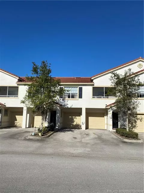 467 SE Kitching Cir, Stuart, FL 34994