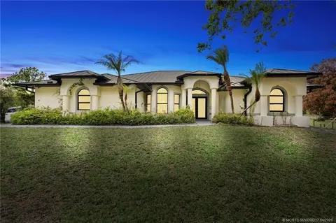 7725 Gullotti Pl, Port Saint Lucie, FL 34952