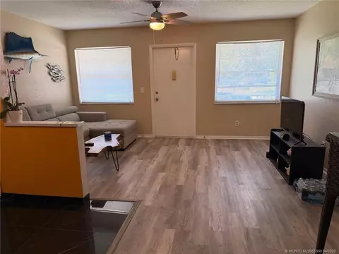 Living - 1225 NW 21st St #3211, Stuart, FL 34994 photo 2 of 2