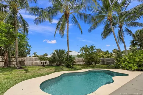 53 N Sewalls Point Rd, Sewalls Point, FL 34996