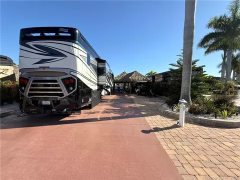 316 NW Chipshot Ln, Port St Lucie, FL 34986