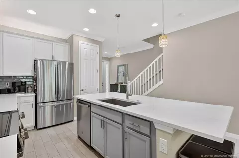 Kitchen - 587 SW Glen Crest Way, Stuart, FL 34997 photo 6 of 6