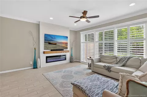 Living - 587 SW Glen Crest Way, Stuart, FL 34997 photo 3 of 4