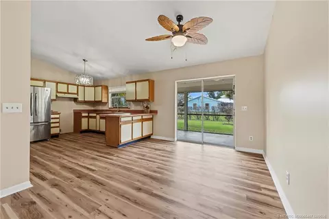 Living - 6285 SE Highland Ave, Stuart, FL 34997 photo 3 of 4