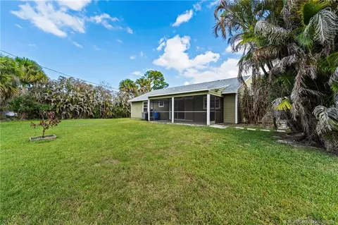 Exterior - 6285 SE Highland Ave, Stuart, FL 34997 photo 2 of 4